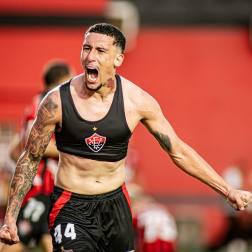 Vitória vence São Paulo e escapa do rebaixamento da última rodada da Série A
