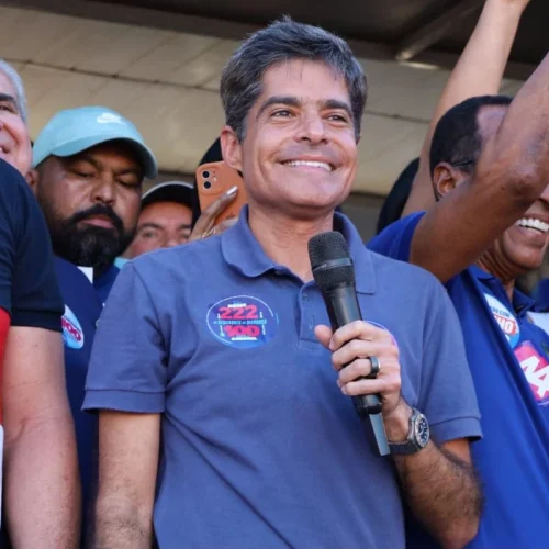 ACM Neto confirma presença no próximo debate e desafia Jerônimo: ‘Espero que ele vá’