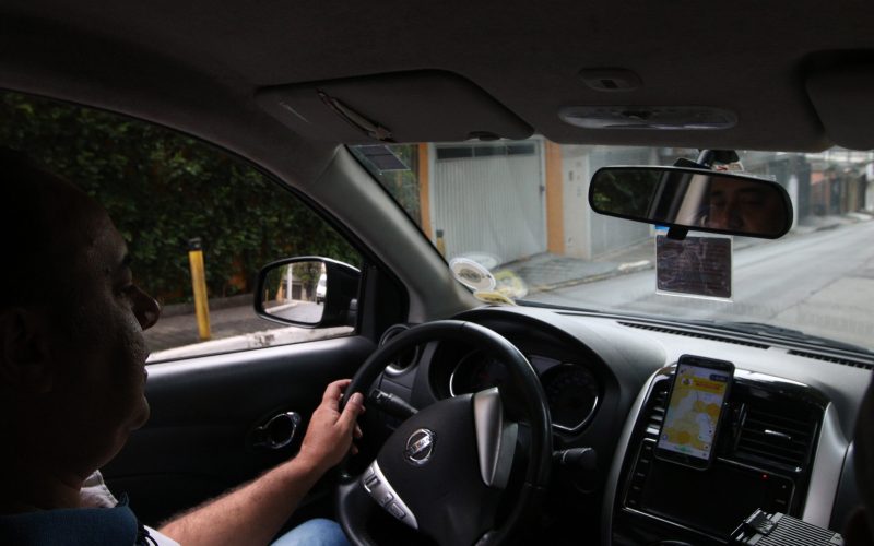São Paulo (SP), 28/04/2023 - O motorista de aplicativo Jonas Ferreira fala sobre os prós e contras do trabalho autônomo. Foto: Rovena Rosa/Agência Brasil