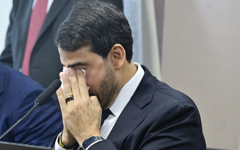 Após derrota, Lula se reúne com Messias e avalia tirar cargos de Alcolumbre