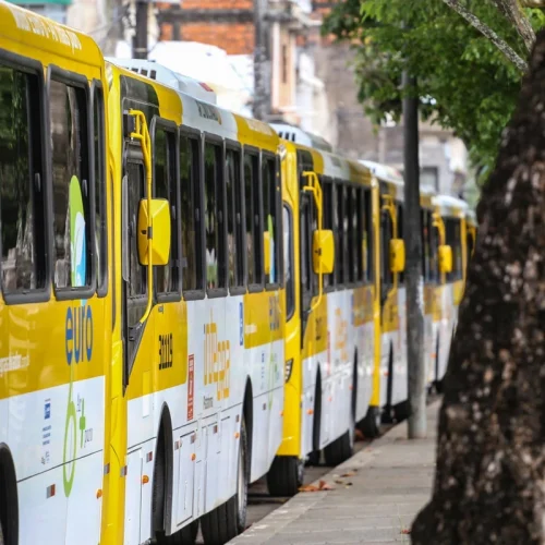 Sindicato dos Rodoviários anuncia atraso na saída de ônibus em Salvador nesta quinta (7), e semob já se movimenta