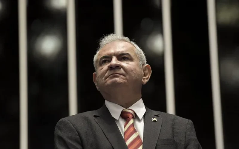 Após rompimento com Jerônimo, Coronel se reúne com prefeitos aliados