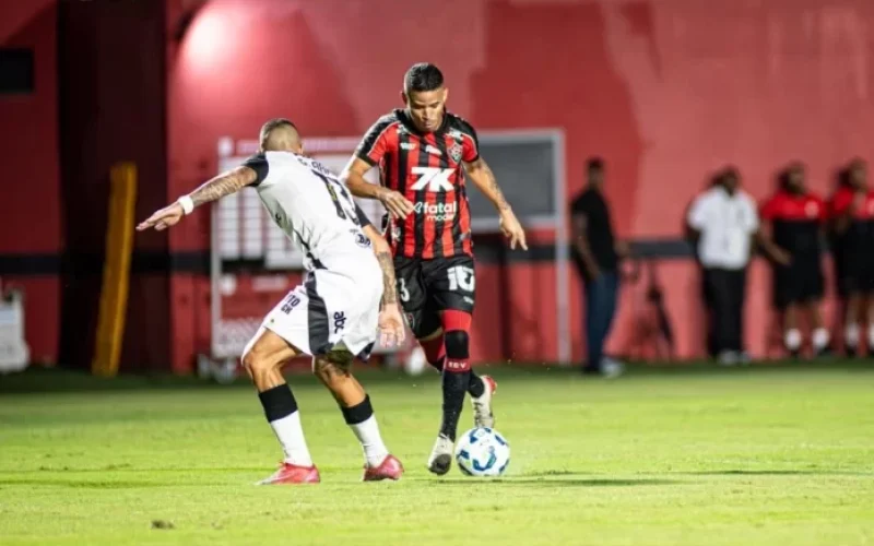 Vitória encerra jejum e vence Atlético-MG no Barradão