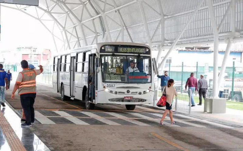 Greve dos rodoviários: Ônibus metropolitanos não vão circular em Salvador na sexta-feira (22)