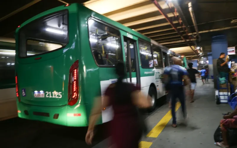 Salvador registra menor número de roubos a ônibus desde 2009