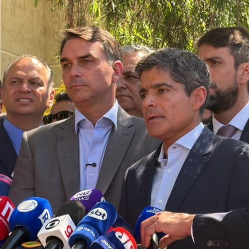 Assista ACM Neto anuncia mobilização na Bahia em apoio a Flávio Bolsonaro