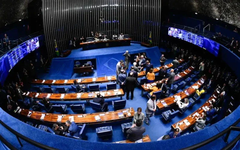 Câmara e Senado têm avaliação negativa recorde, aponta pesquisa