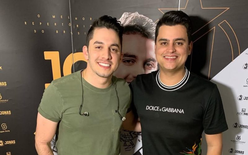 Deputado manda emenda a shows de cantor do qual ele é empresário