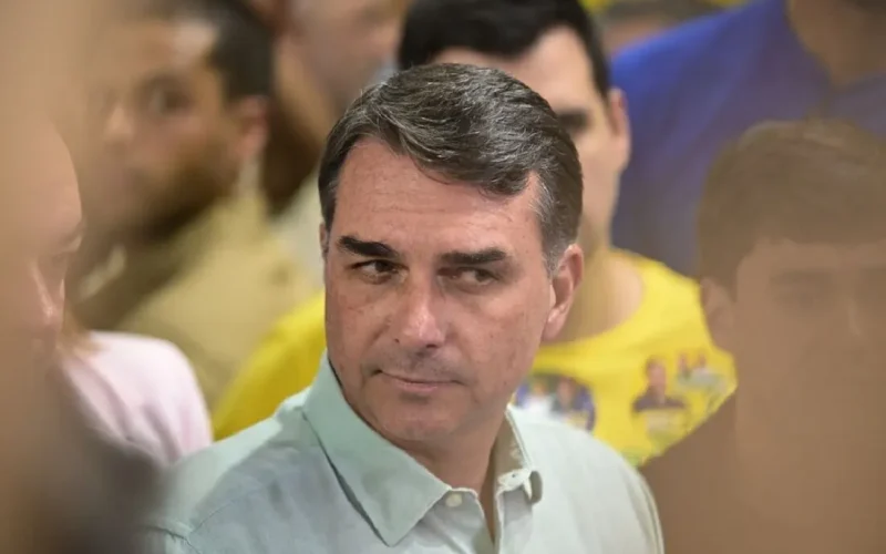 Flávio Bolsonaro terá Bahia como primeiro destino no Nordeste no 2º turno