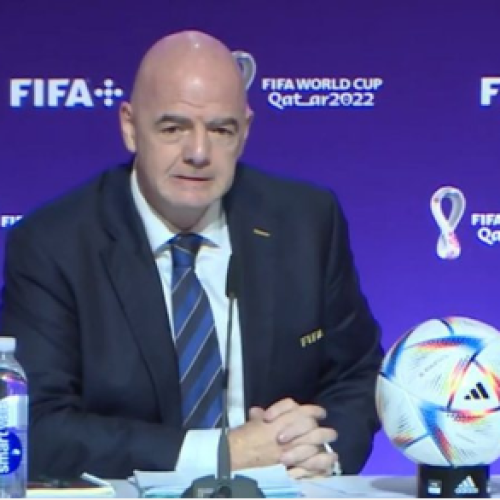 Saiba como presidente da Fifa assiste jogos da Copa em três países diferentes