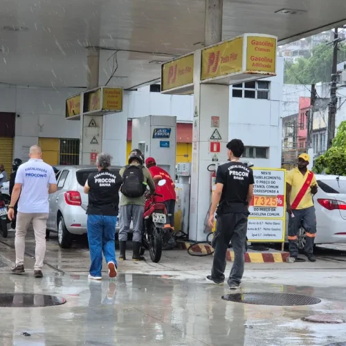 Governo aciona PF para apurar preços abusivos de combustíveis