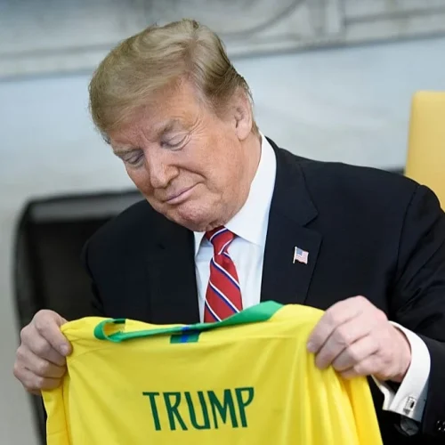 Decisão de Trump ameaça vacinas contra câncer, HIV no Brasil