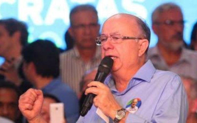 Prefeito José Ronaldo diz que não guarda mágoa de Neto, mas rejeita participar de chapa em 2026