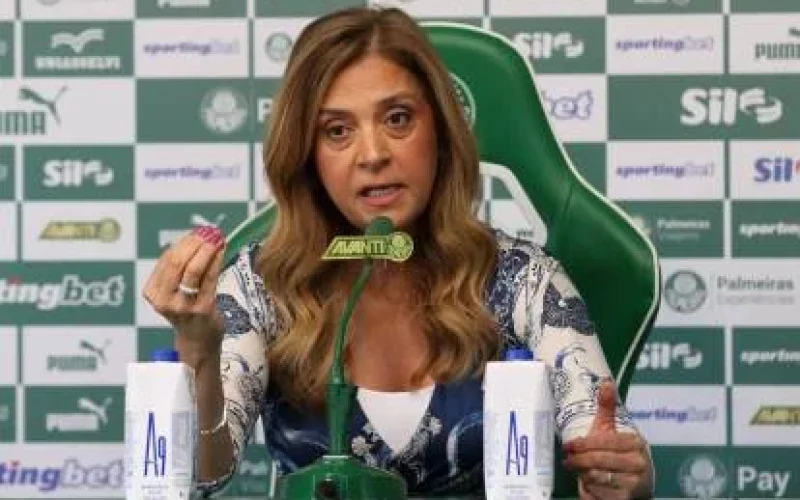 Leila dá carona em avião a atletas de Bahia, Cruzeiro e Vasco: um gesto que o futebol brasileiro precisa copiar