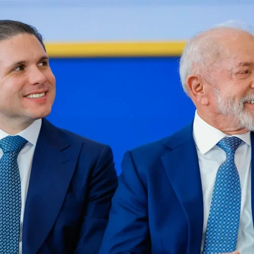 Motta diz que fim da escala 6×1 também vai mudar regras para MEIs