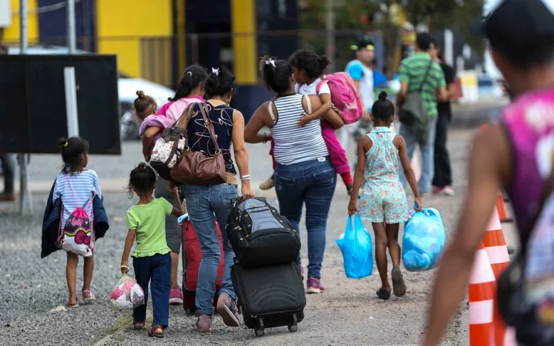 Venezuelanos abandonados em Montes Claros vivem há cinco anos no Brasil e pedem solução definitiva