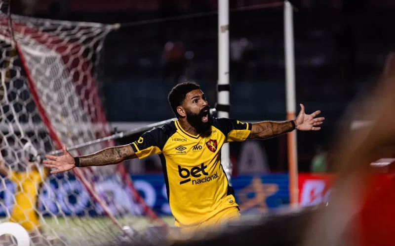 Vitória vacila e empata com o lanterna Sport por 2 a 2 em pleno Barradão