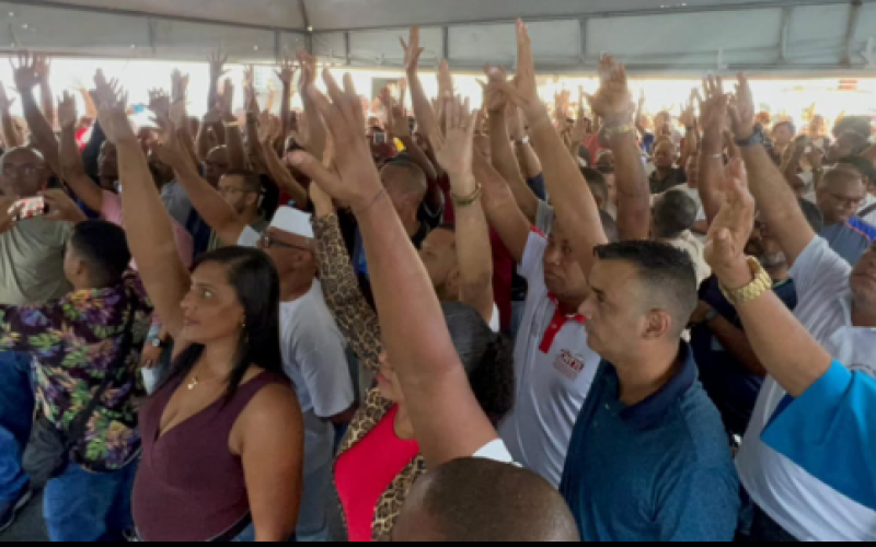 Na primeira rodada da assembleia, na manhã desta sexta-feira (22),