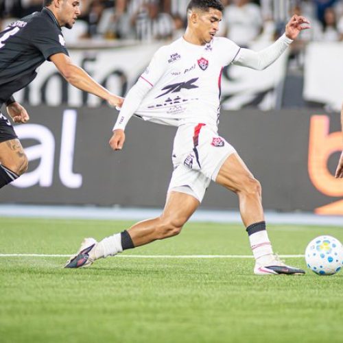 Com grandes defesas de Lucas Arcanjo, Vitória arranca empate contra o Botafogo