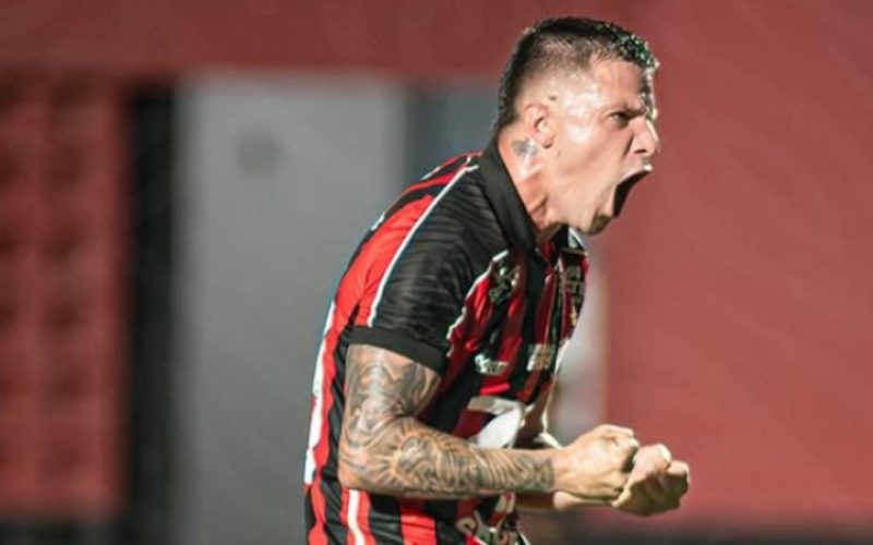 Vitória bate o Remo na estreia do Brasileirão e quebra jejum de 16 anos