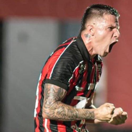 Vitória bate o Remo na estreia do Brasileirão e quebra jejum de 16 anos