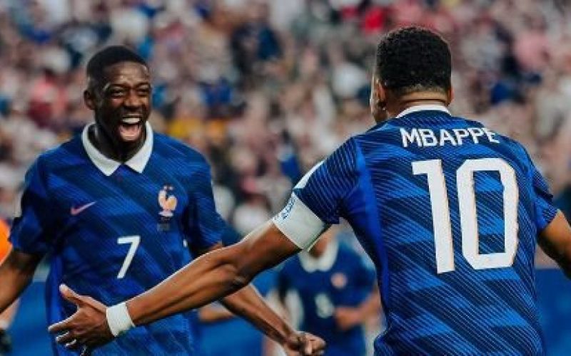 Com paralisação por tempestade e protagonismo de Mbappé, França vence Iraque e se classifica na Copa do Mundo